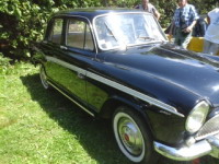 Simca Aronde noire (prise a Jarrie, France, en 2016) (3)